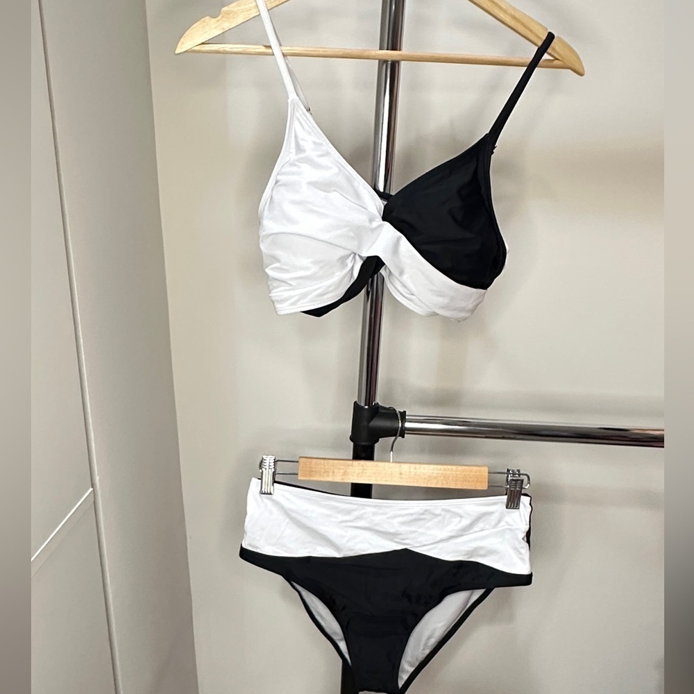 Black and White Bikini Set